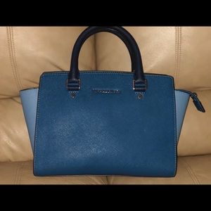 Michael Kors Selma, two-toned Saffiano